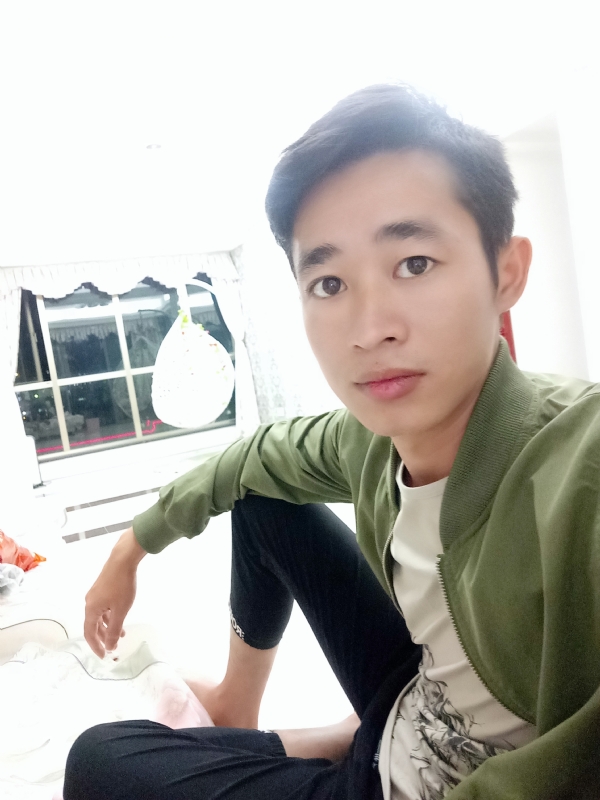 风中飞沙的第一张照片--梧州父母相亲团
