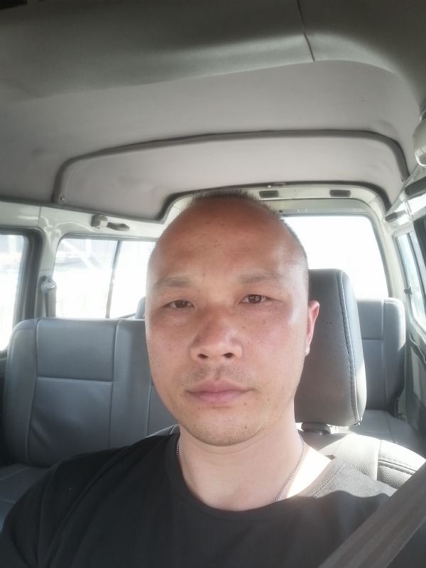 新旺丁的第一张照片--梧州父母相亲团