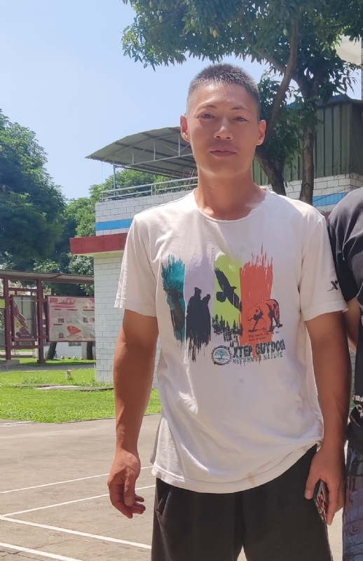孤鹰的第一张照片--梧州父母相亲团